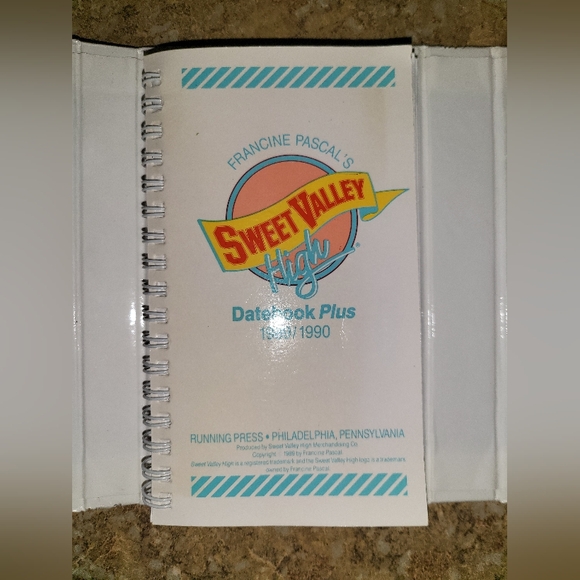 Sweet Valley High Datebook Plus 1989/1990 Address Book and Notepad Set - Picture 4 of 13